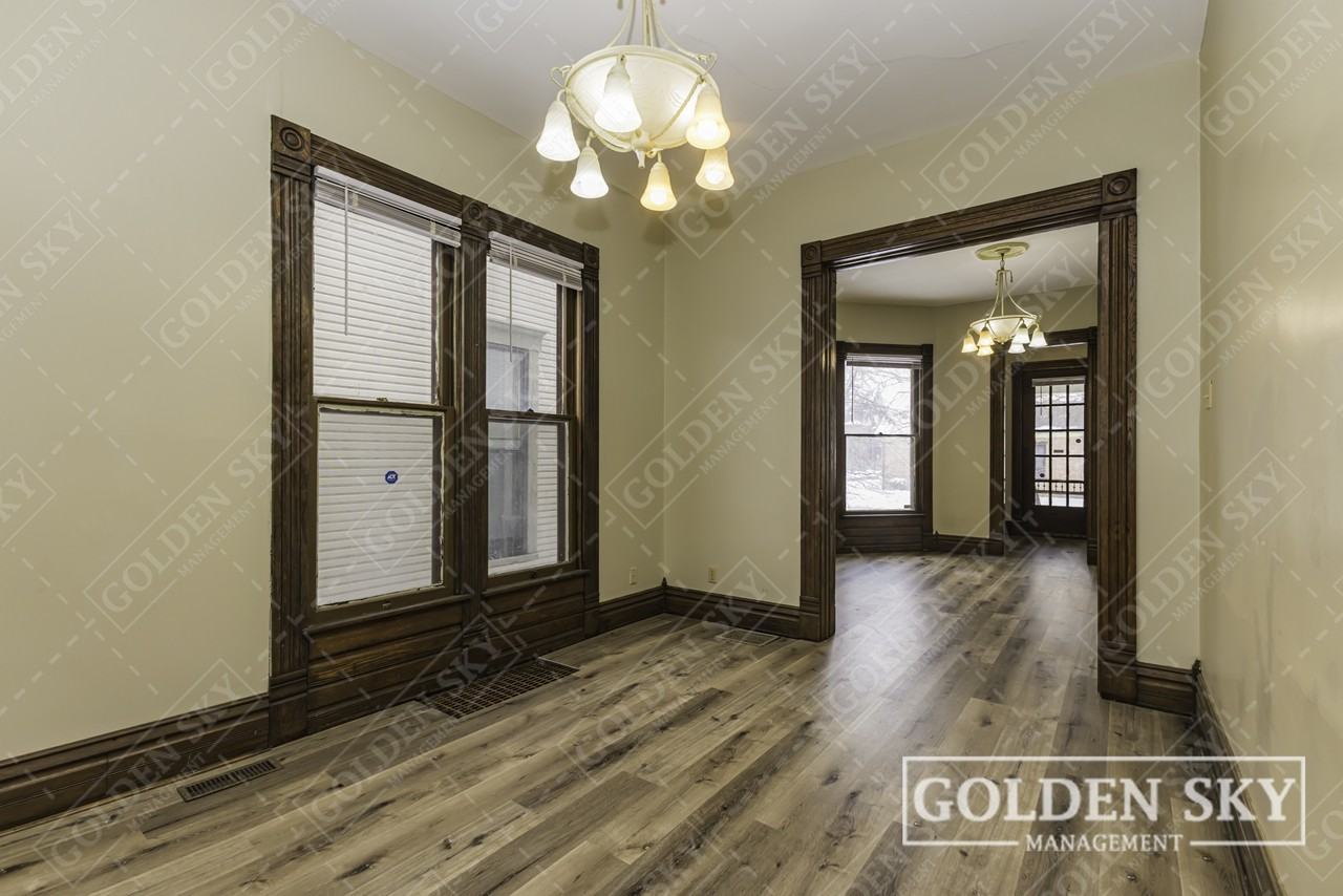 805 E Jackson St #805 - Photo 2 of 16