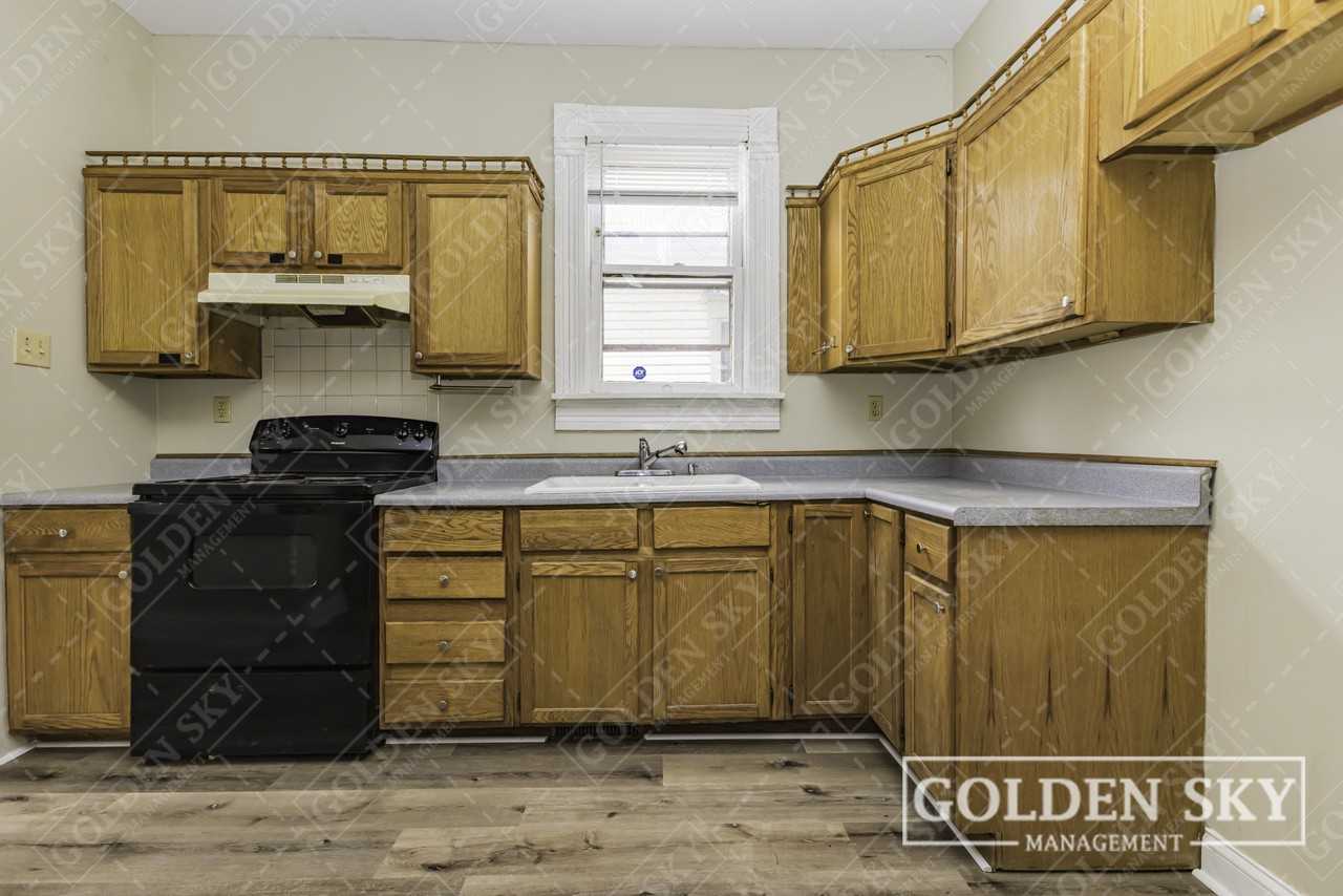 805 E Jackson St #805 - Photo 7 of 16