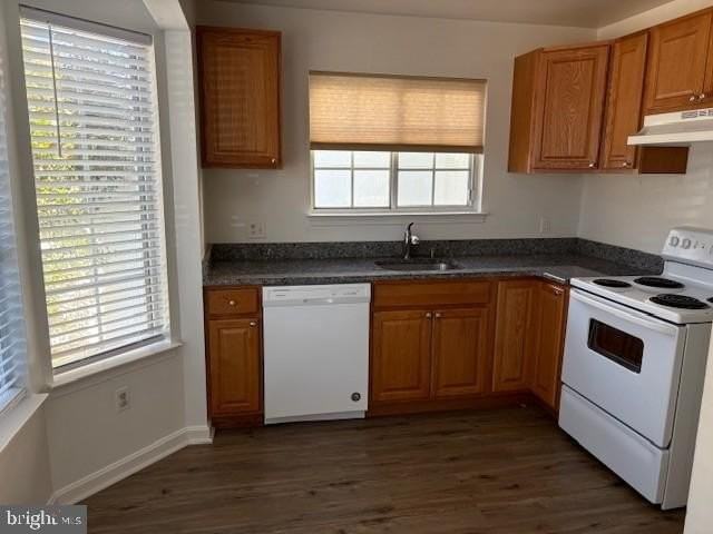 661 Genessee St - Photo 5 of 29