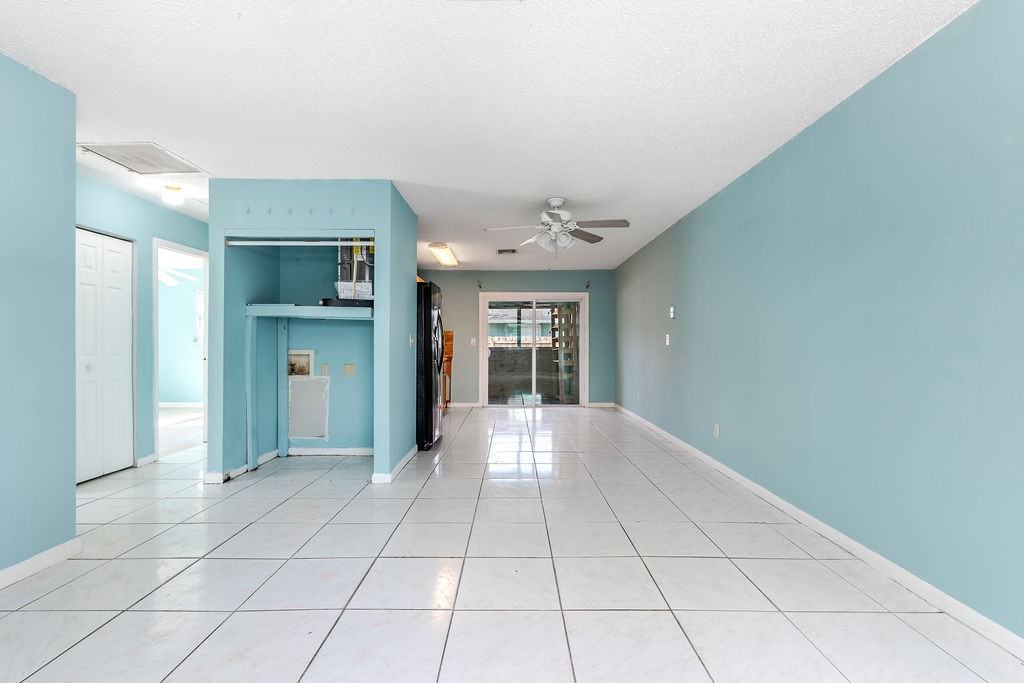 2658 Se Amherst St #2658 - Photo 4 of 27