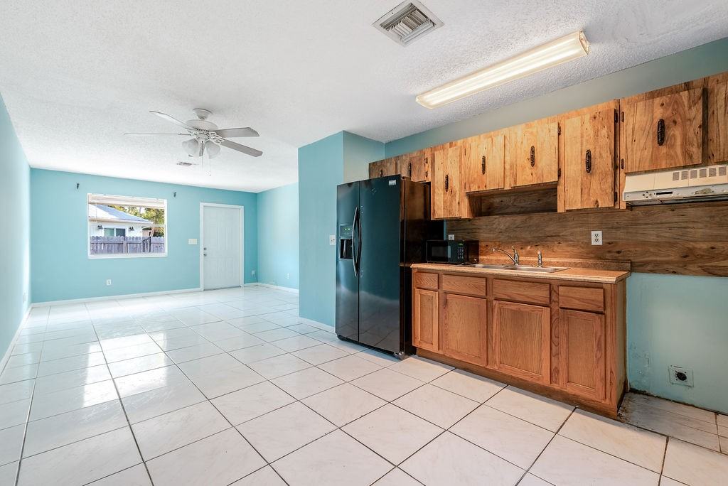 2658 Se Amherst St #2658 - Photo 6 of 27