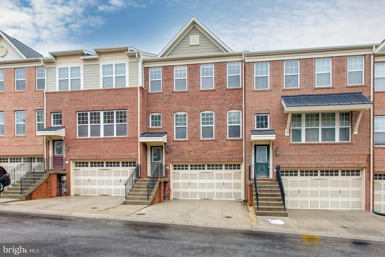 2706 Amber Crest Rd - Photo 2 of 44