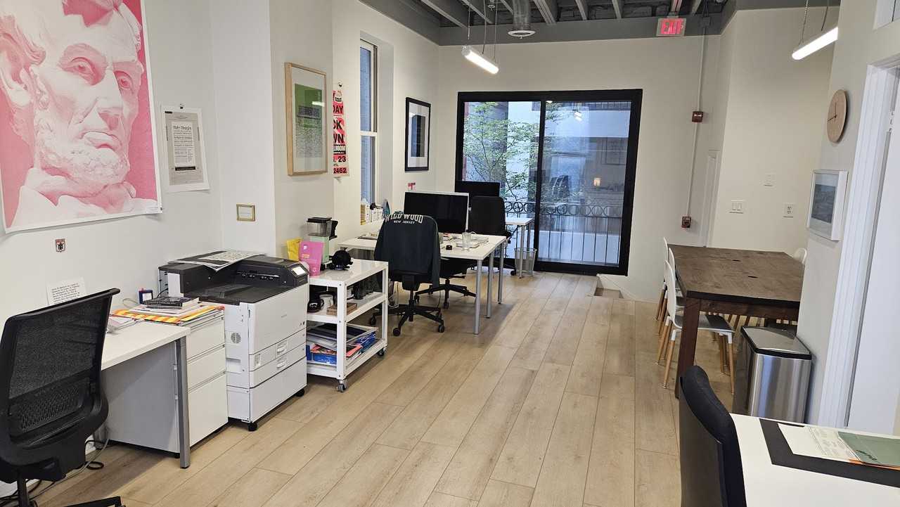 731 8th St Se #201 - Photo 2 of 10