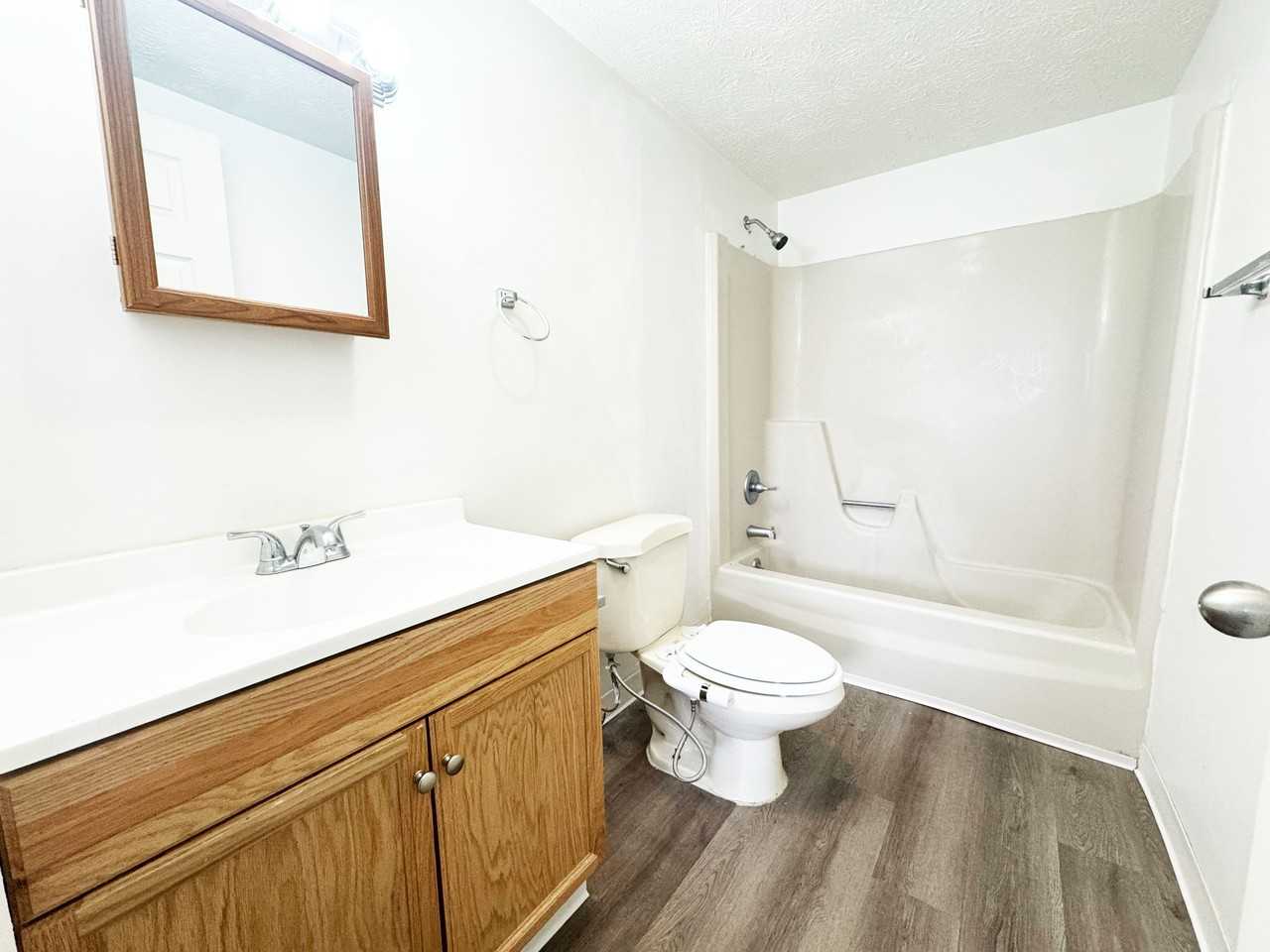 633 Orchard AvenueApt. 10 #10 - Photo 5 of 11