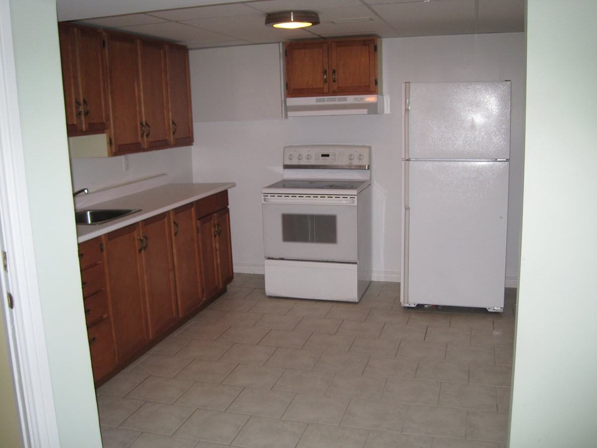 759 Curtis Rd Lowr - Photo 2 of 5