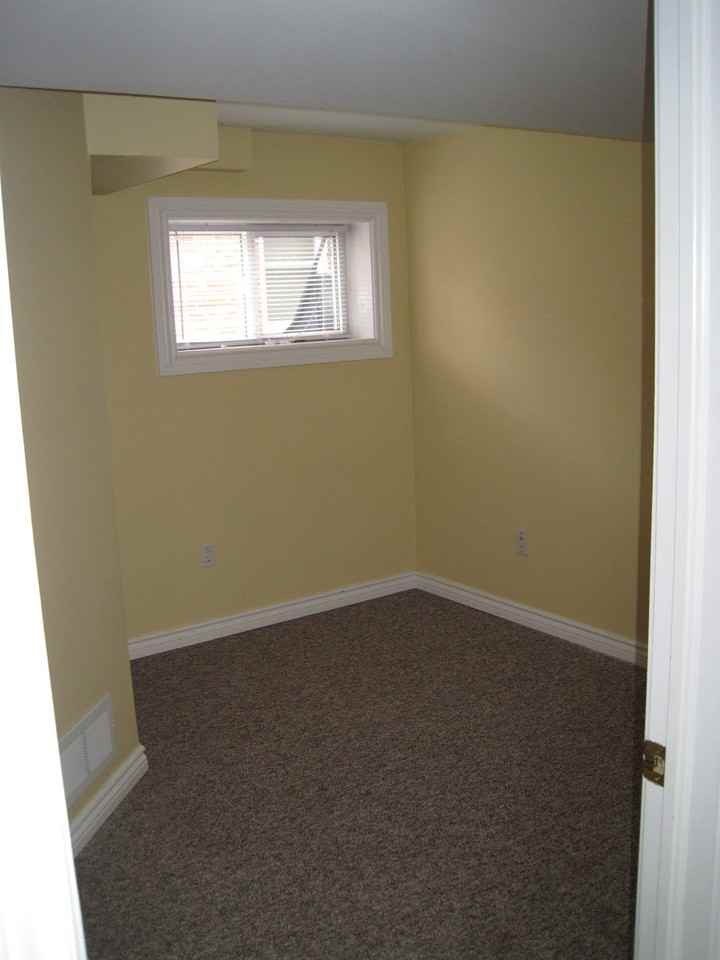 759 Curtis Rd Lowr - Photo 4 of 5