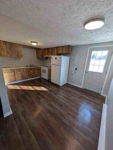 218 Patricia Dr #M - Photo 4 of 8