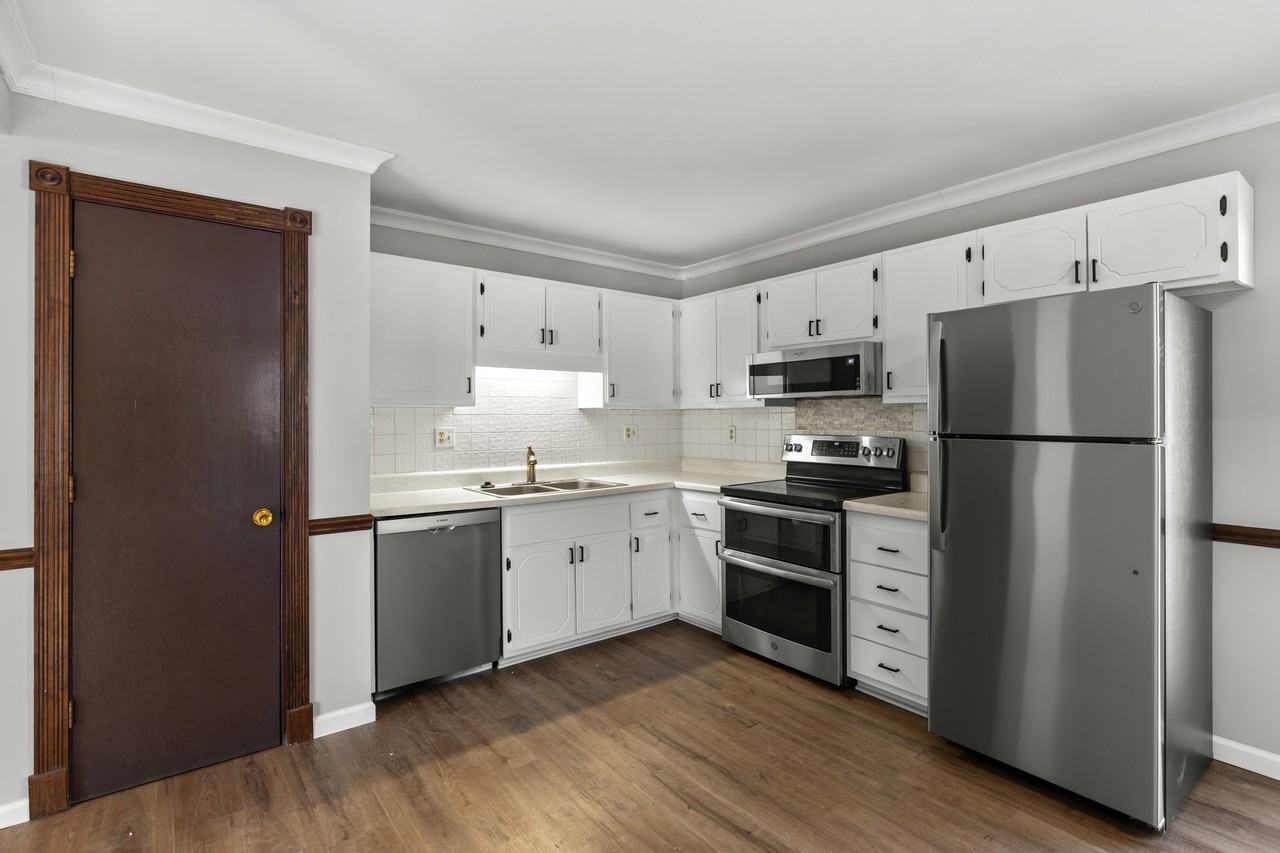 1708 Sparrow Point Ln #1 - Photo 7 of 25