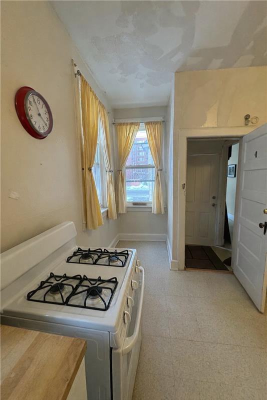 55 Walnut St - 1 Rear #1R - Photo 4 of 4