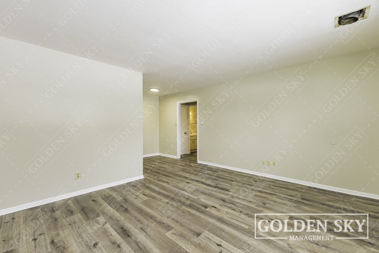 4611 South Madison StreetUnit 3 #3 - Photo 3 of 10