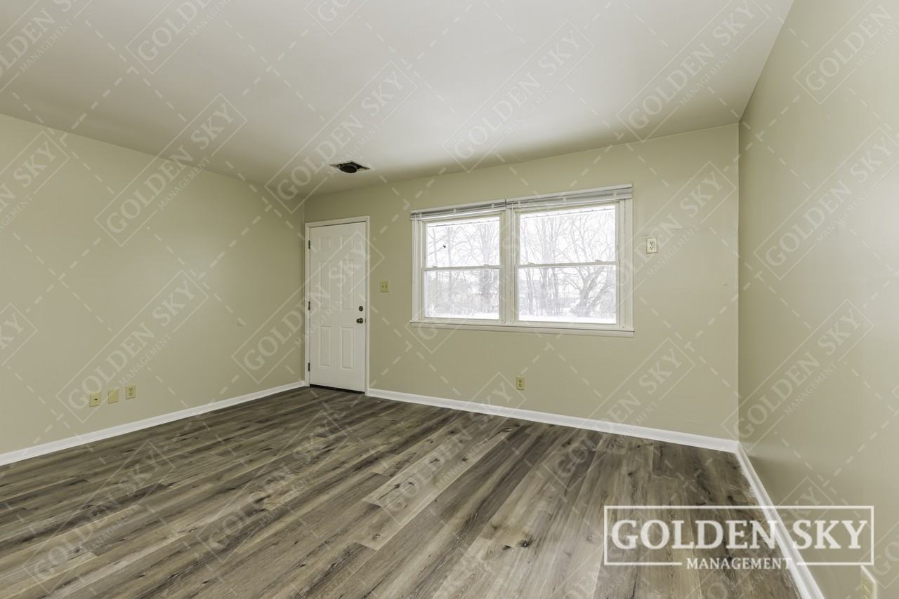 4611 South Madison StreetUnit 3 #3 - Photo 4 of 10