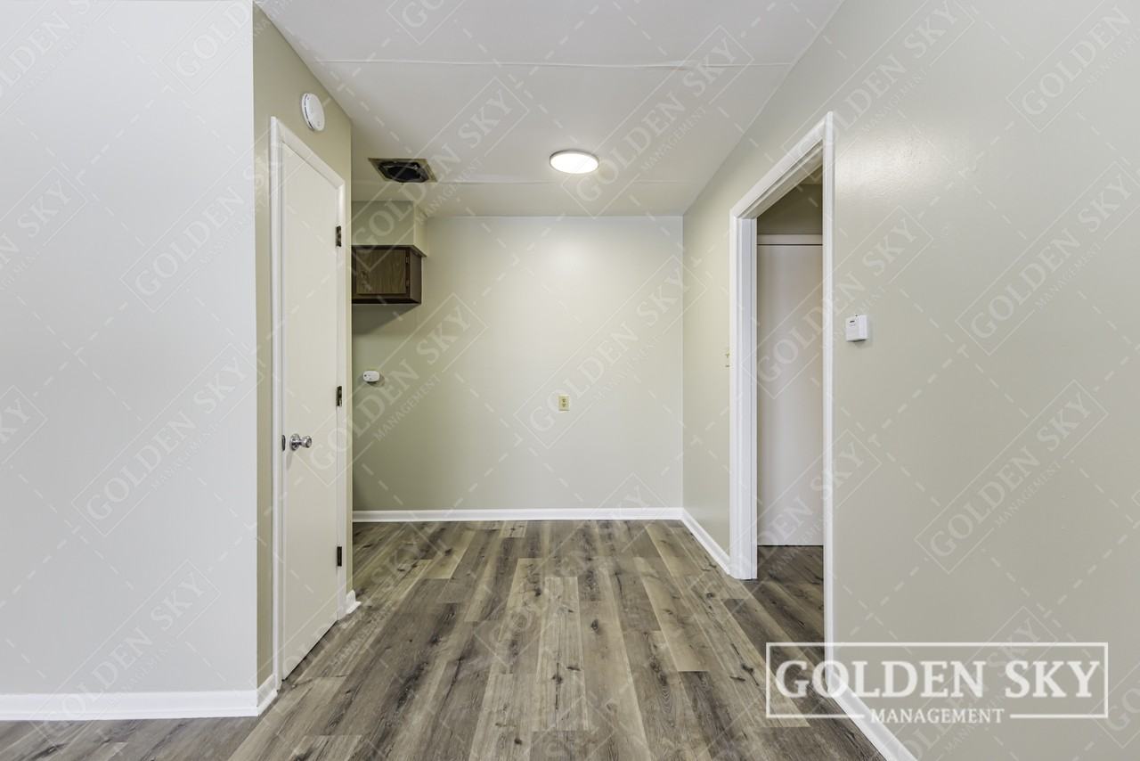 4611 South Madison StreetUnit 3 #3 - Photo 5 of 10