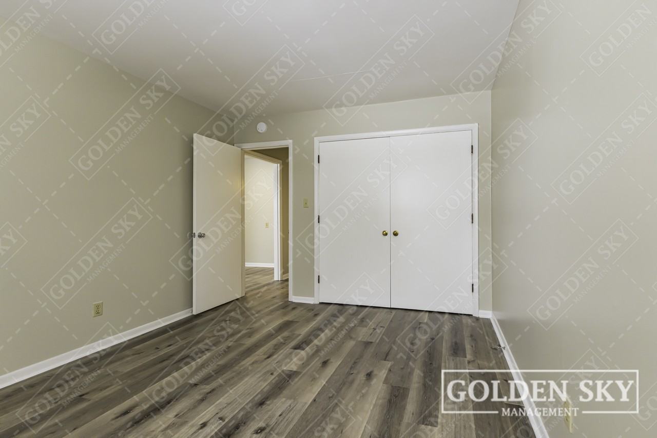 4611 South Madison StreetUnit 3 #3 - Photo 7 of 10