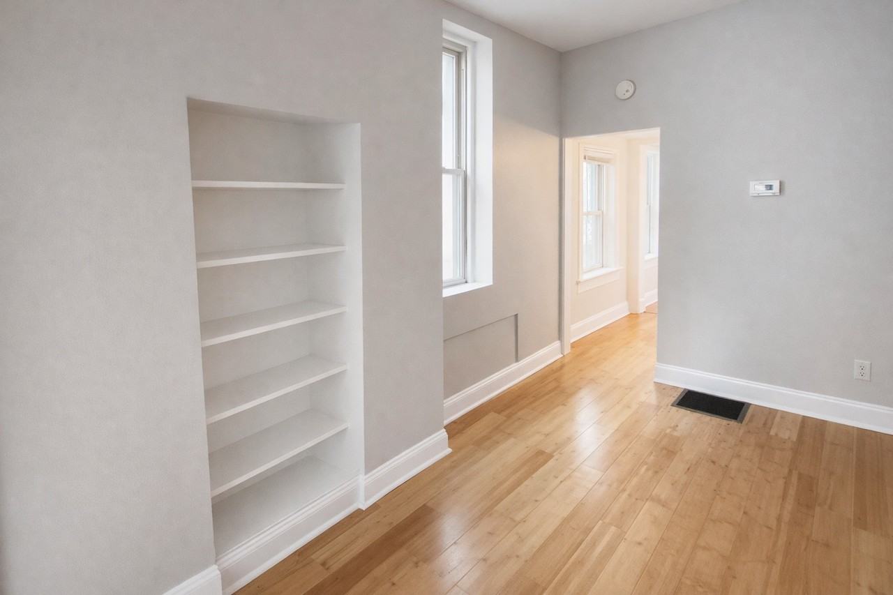 221 NORTH DITHRIDGE STREETAPT 6 #6 - Photo 3 of 7