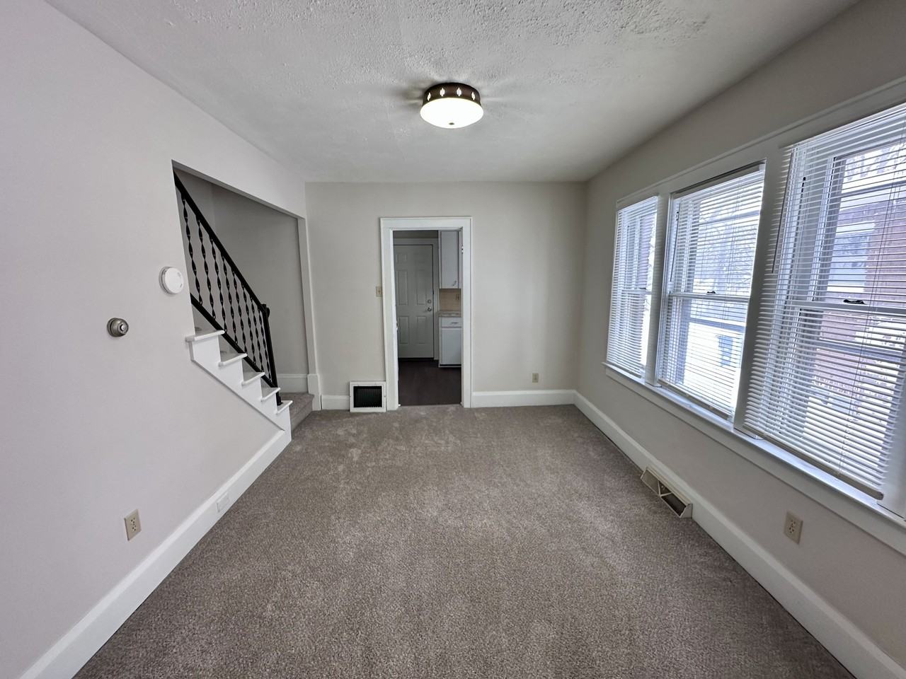 2052 16th St Sw #2052 - Photo 7 of 21