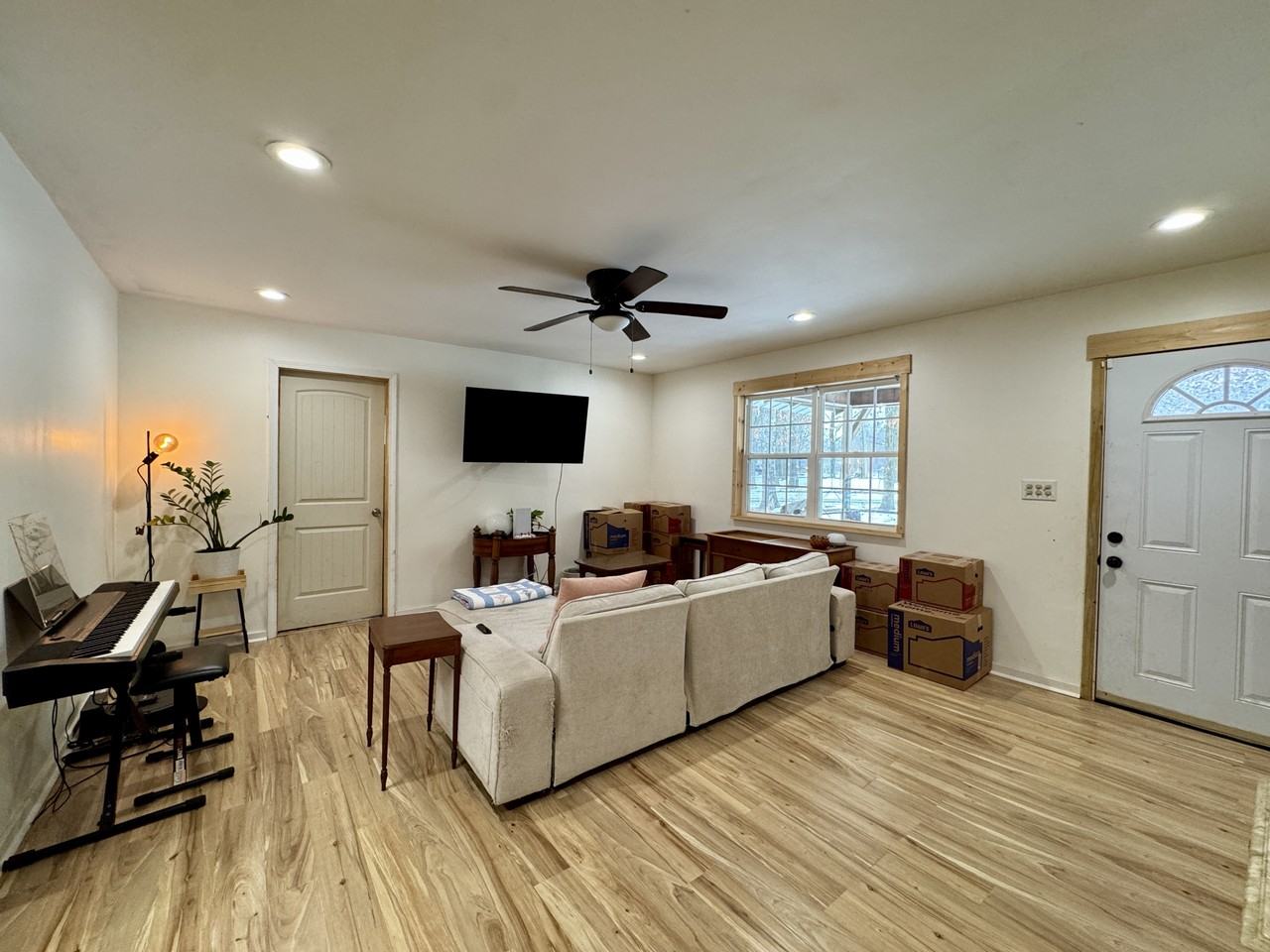 923 Cole Dr #1 - Photo 2 of 18