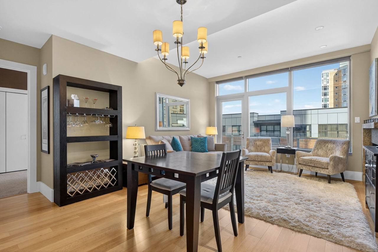 1001 Nw Lovejoy St #401 - Photo 3 of 50