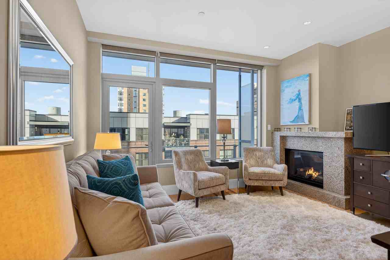 1001 Nw Lovejoy St #401 - Photo 4 of 50