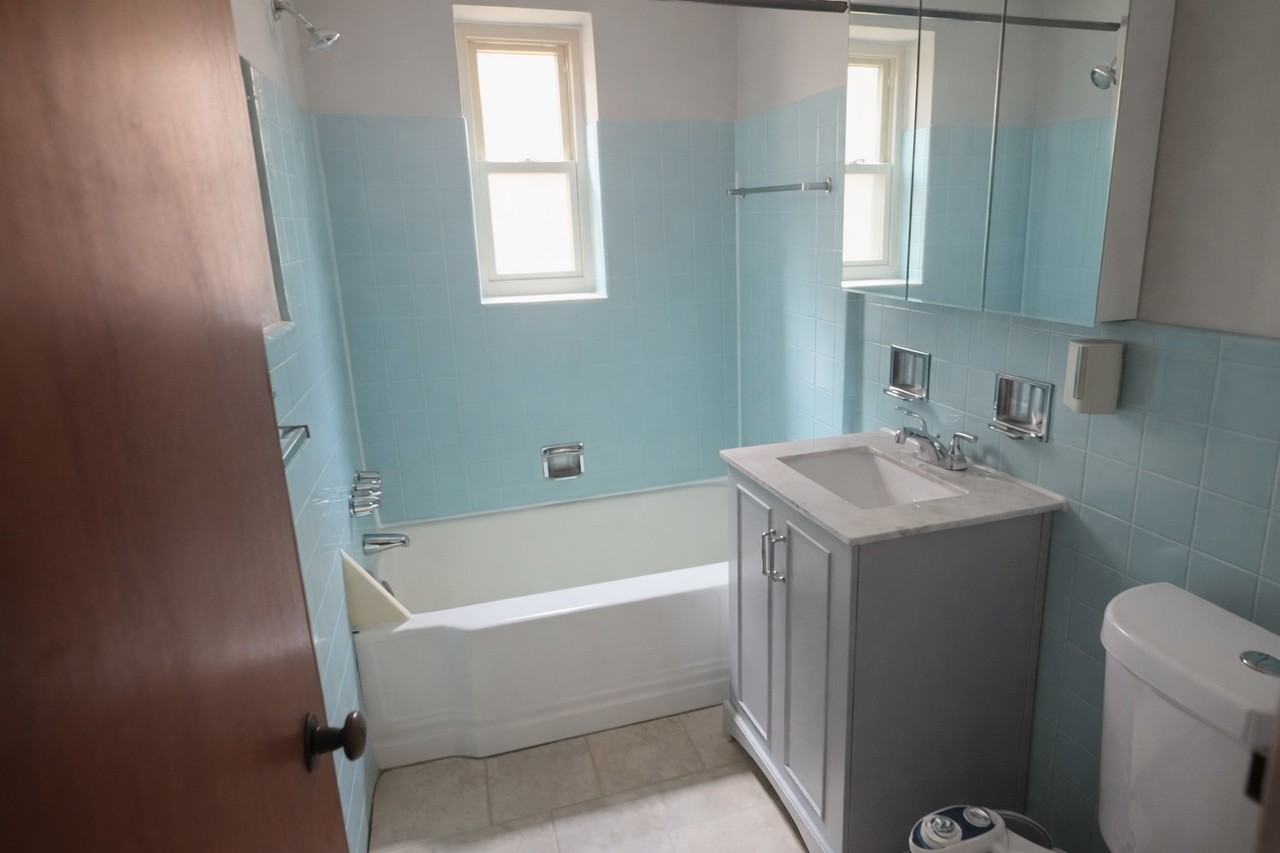 5559 BARTLETT STREETAPT A1 #A1 - Photo 5 of 8