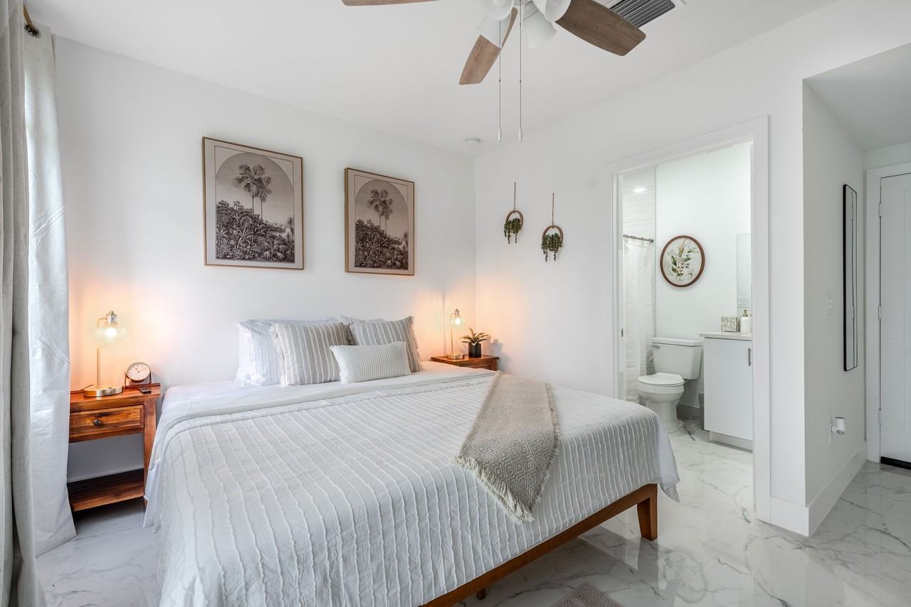 408 Nw 13th Ave #1 - Photo 4 of 16