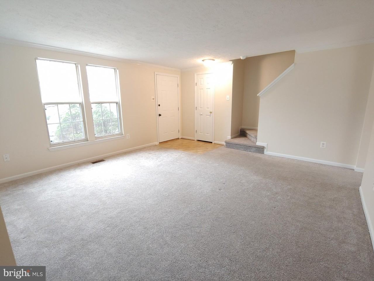 1247 Seminole Dr - Photo 5 of 26