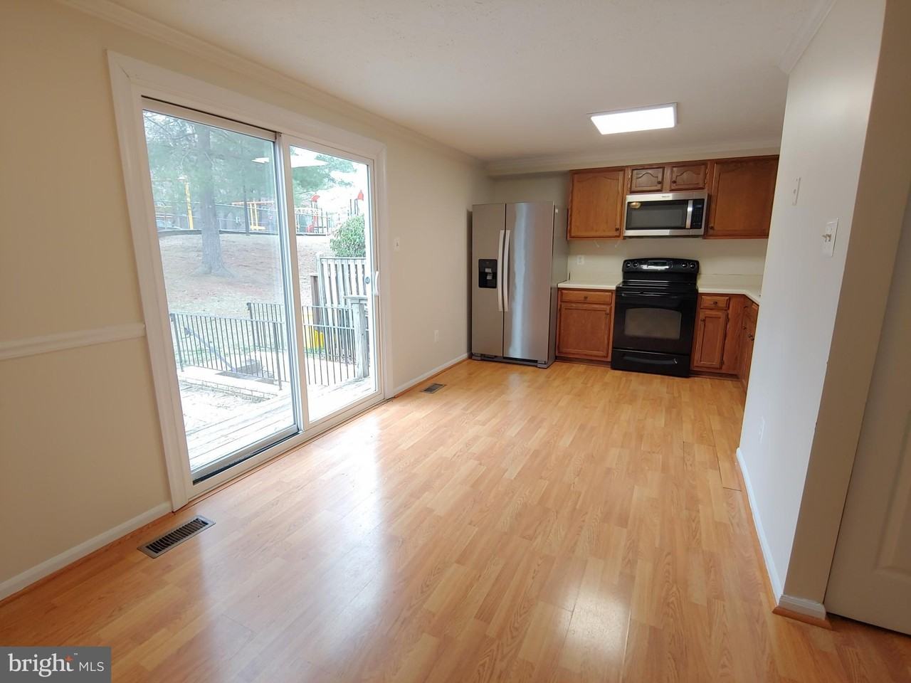 1247 Seminole Dr - Photo 7 of 26