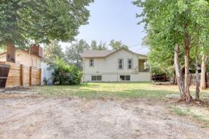 featured image of 911 4th St #B