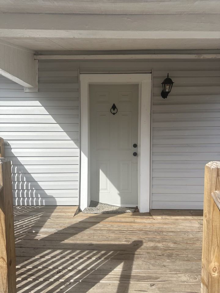 105 Cabin St #1 - Photo 2 of 11