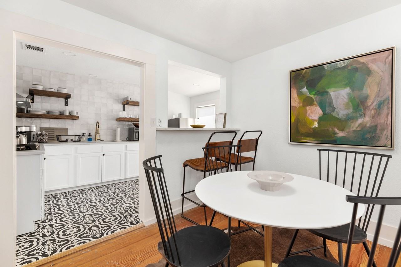 110 East Craig PlaceUnit 2 #2 - Photo 6 of 15