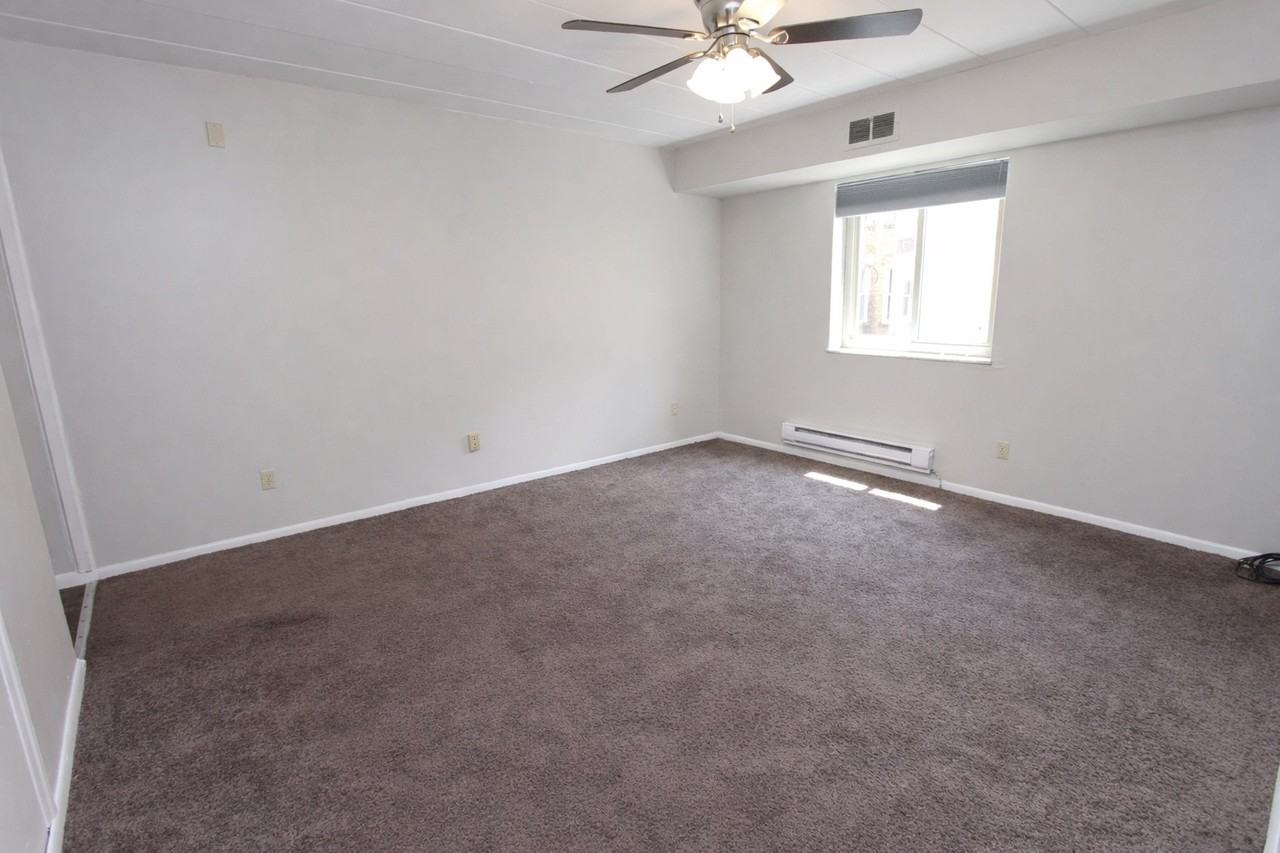 325 NORTH CRAIG STREETAPT 304A #304A - Photo 3 of 7