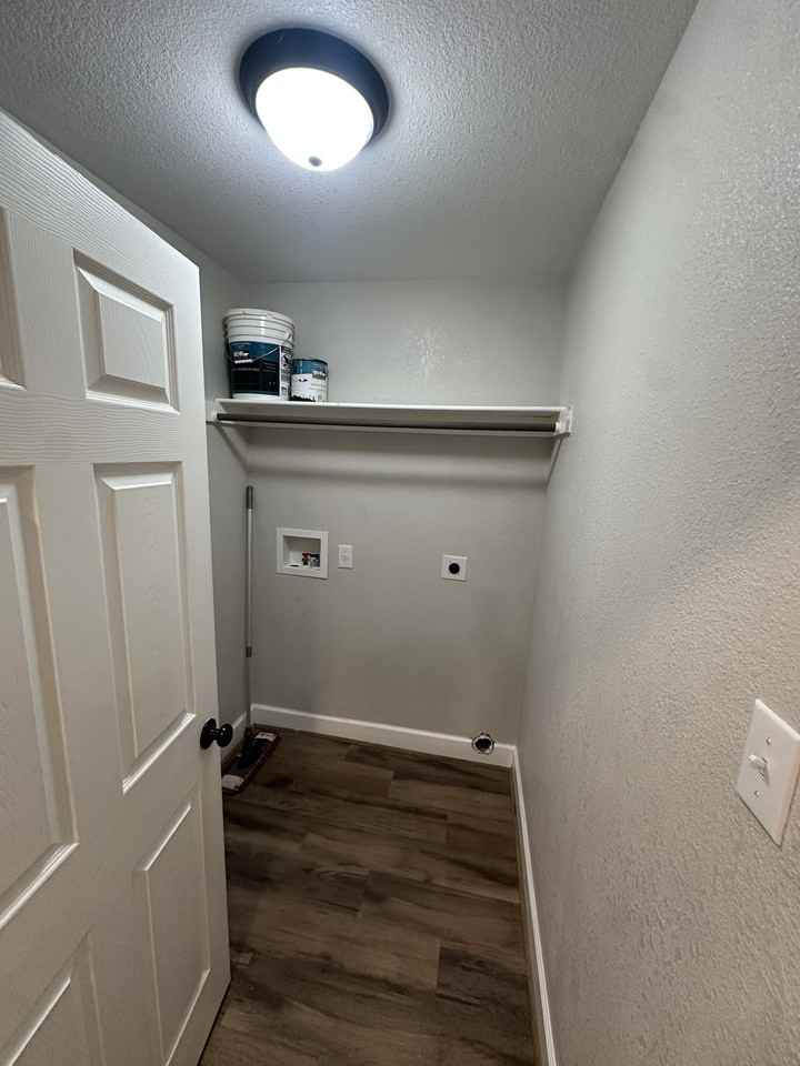 1320 S 35th St #1 - Photo 7 of 13