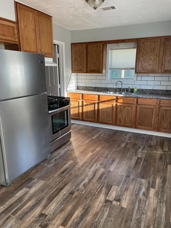 708 Maxwell St Nw #1 - Photo 2 of 15