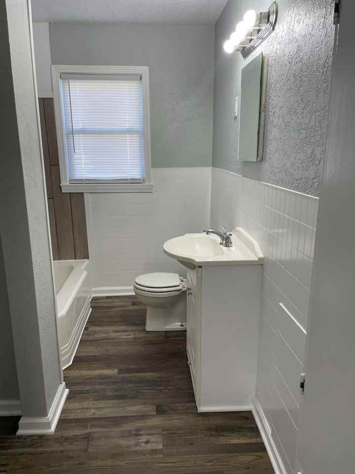 708 Maxwell St Nw #1 - Photo 7 of 15