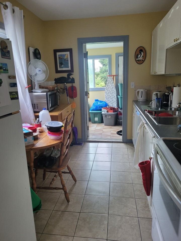 47 Symonds St #1 - Photo 4 of 14