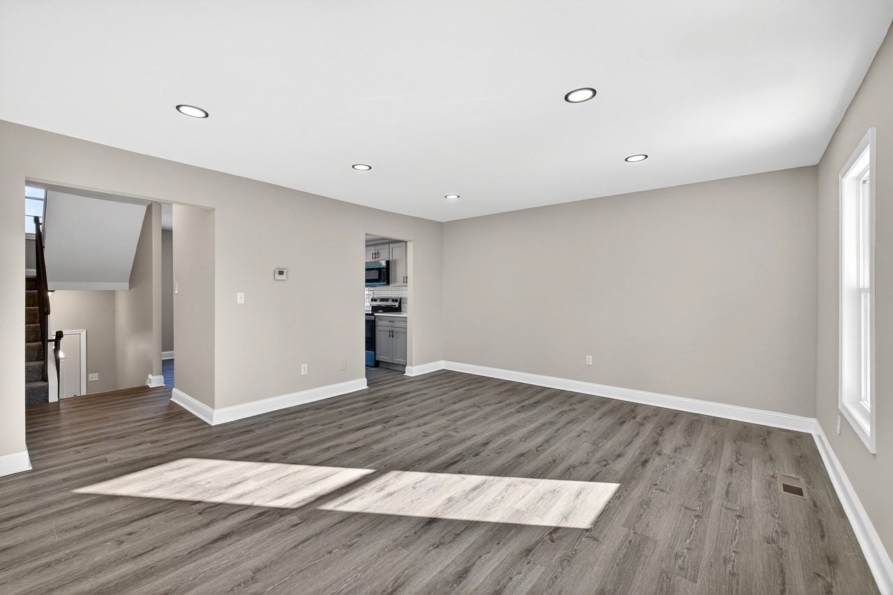 204 Whitherspoon Ln - Photo 2 of 10