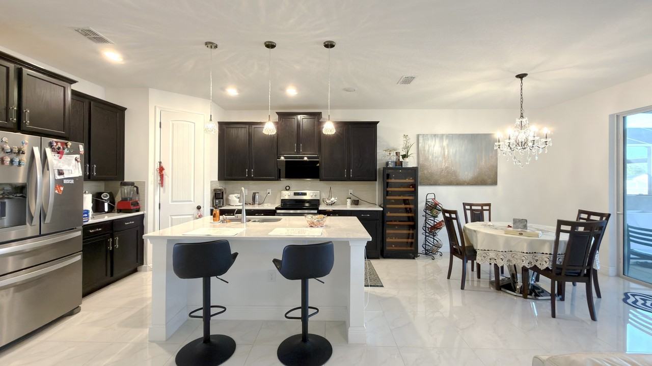 1344 Bristol Oaks Way #1 - Photo 6 of 15