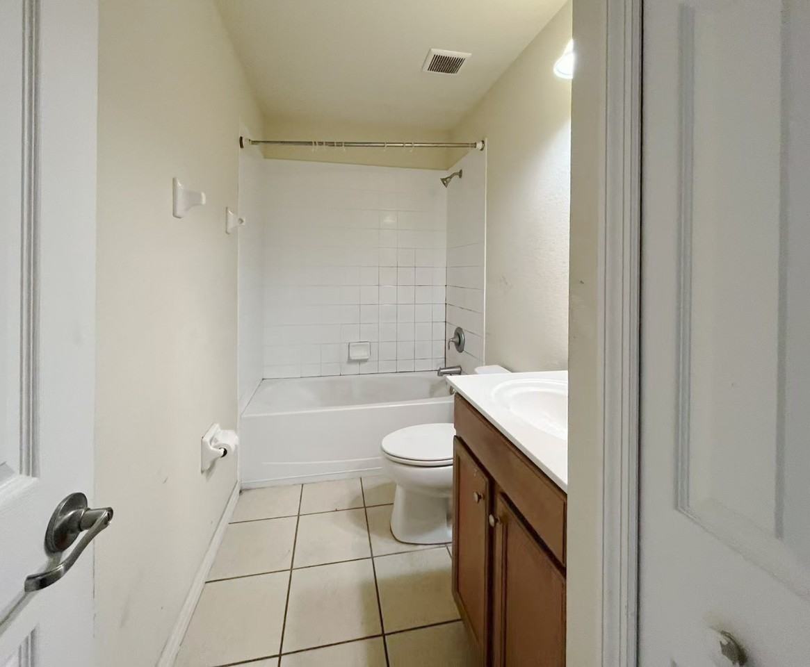 9063 Gervais Cir #1 - Photo 6 of 12