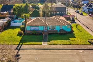 featured image of 1910 Ne Cramer St #1