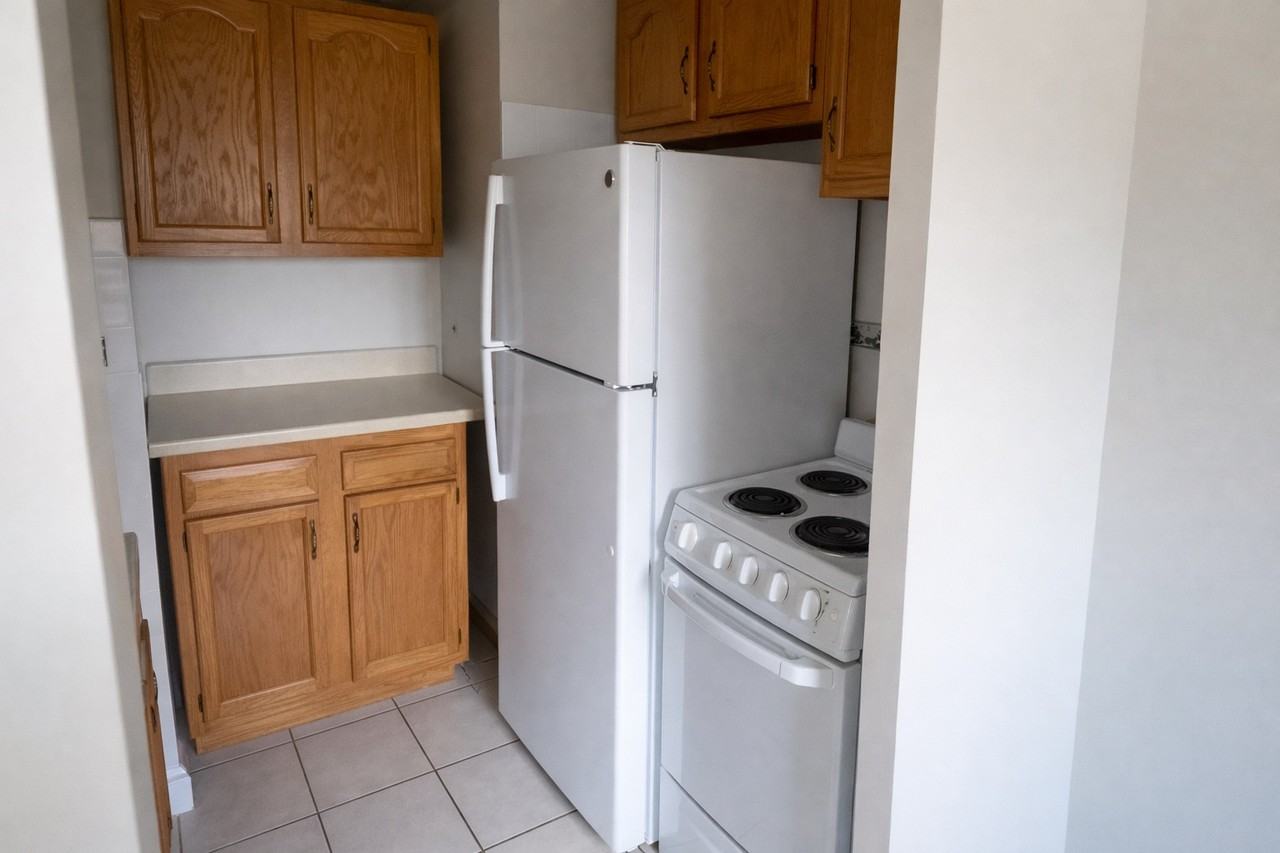 222 MELWOOD AVENUEAPT 604 #604 - Photo 3 of 10