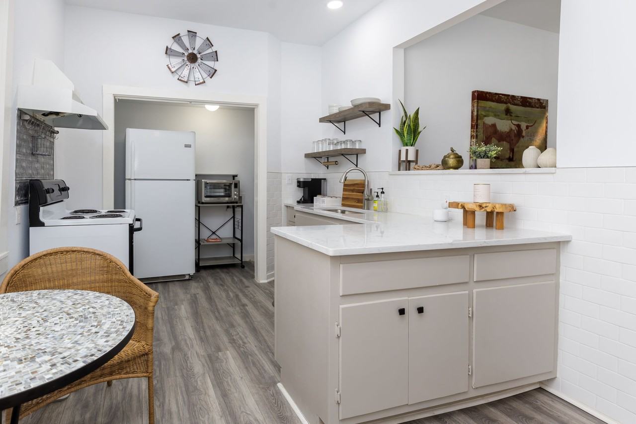 110 East Craig PlaceUnit 3 #3 - Photo 3 of 21