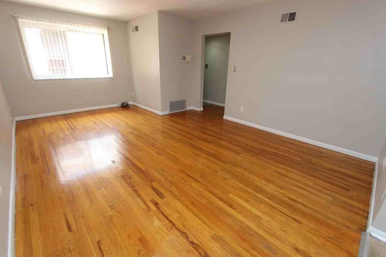 6618 DALZELL PLACEAPT 4 #4 - Photo 4 of 9