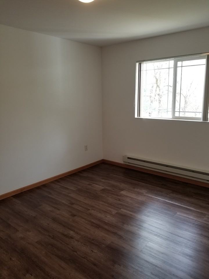 1520 W Pine St #214 - Photo 3 of 21