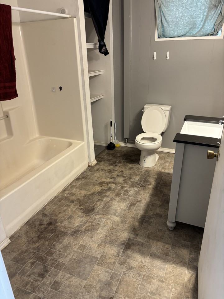 214 Marshall St #A - Photo 4 of 5