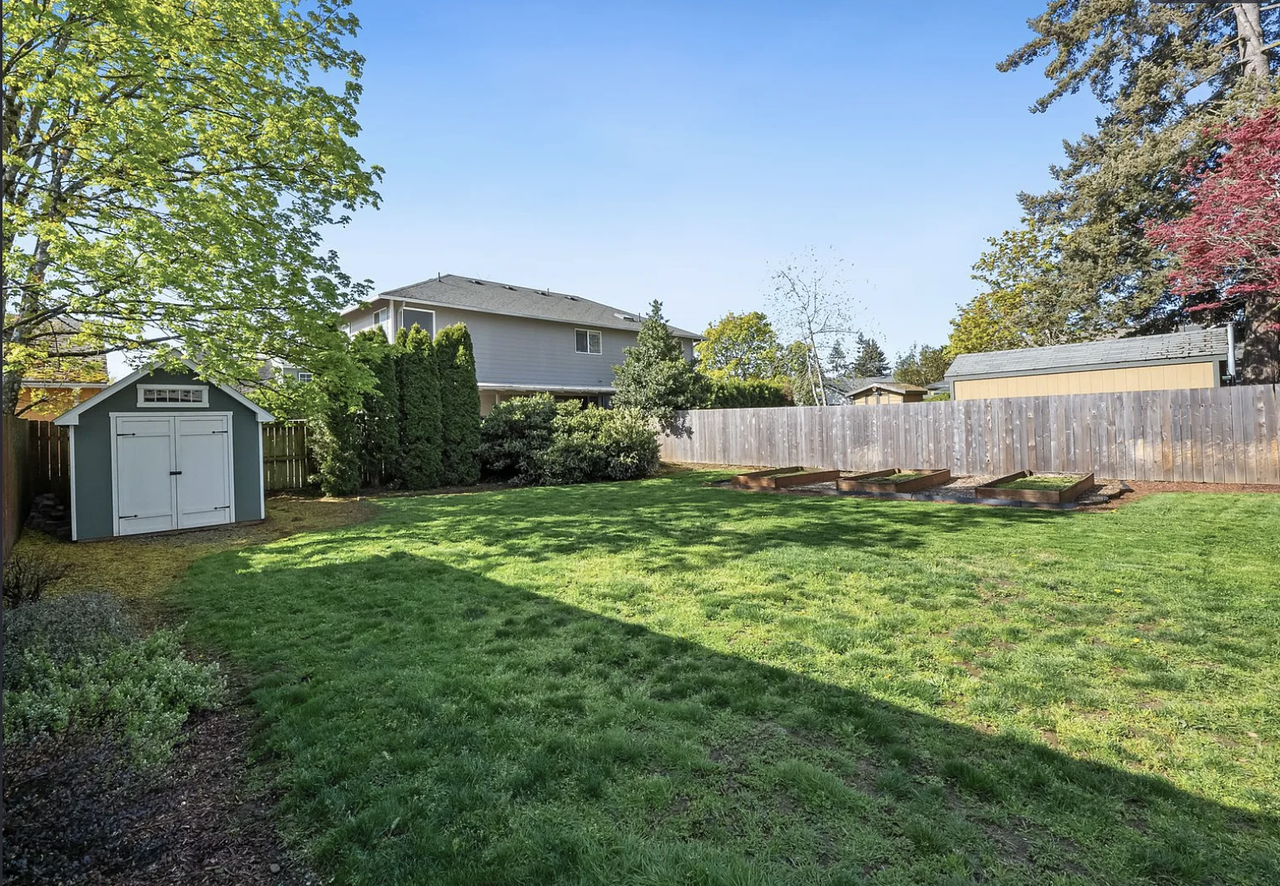 7414 Se Ogden St #1 - Photo 3 of 33