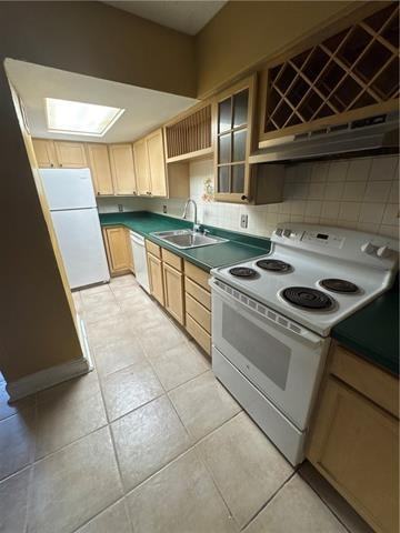 4218 Hessmer Ave #115 - Photo 3 of 7