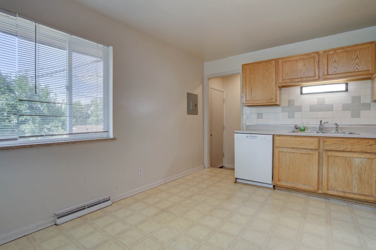 16270 W 14th Ave #1 - Photo 6 of 26