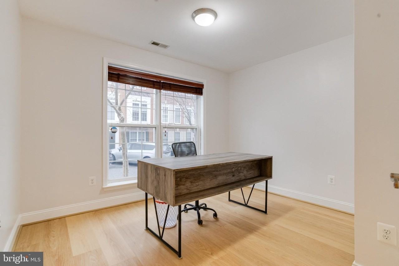 803 Ryan St - Photo 6 of 50