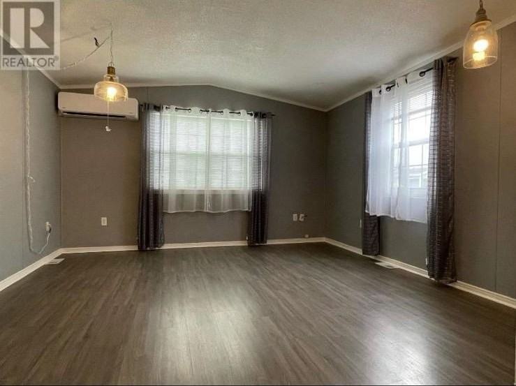 12 Grant Dr #1 - Photo 3 of 10