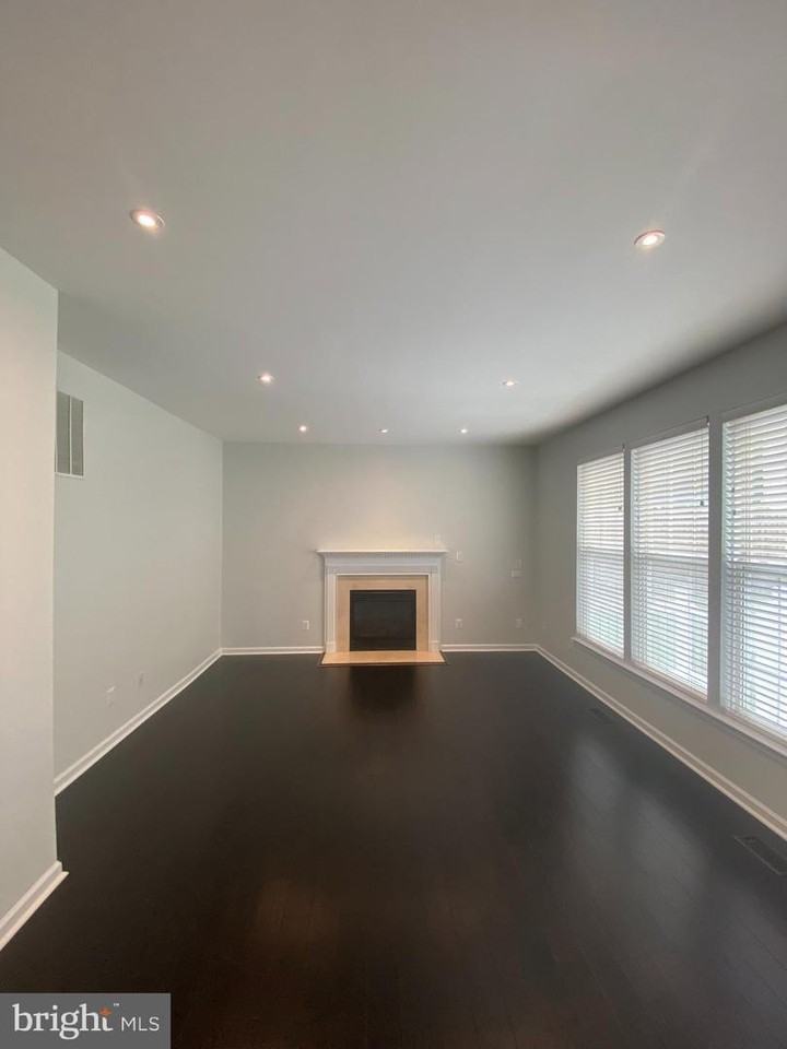 12502 Royal Crown Dr #1 - Photo 3 of 18