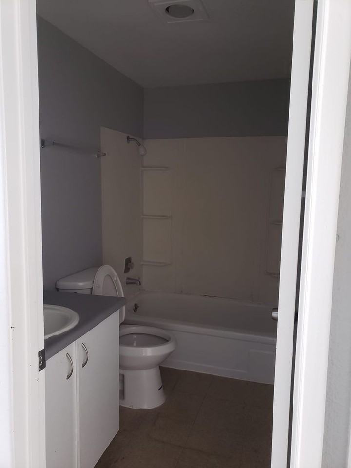 Woodland Park Apartments - Photo 4 of 47